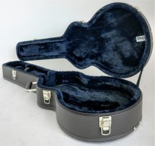 Case para Baixolão Strinberg Sb 240 cNS (Pelúcia Azul Marinho)