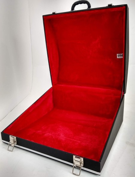 Case para Acordeon 120 baixos Super 8 (Pelúcia Vermelha) - Image 3