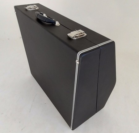 Case para Acordeon 80 baixos (Pelúcia Vermelha) - Image 2