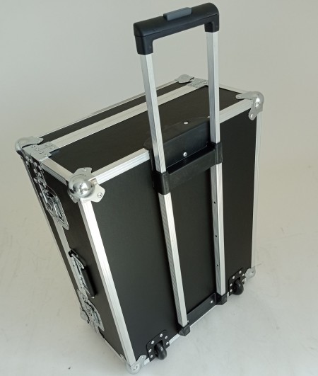 Hard Case para Acordeon 80 baixos (Pelúcia Preta) - Image 7